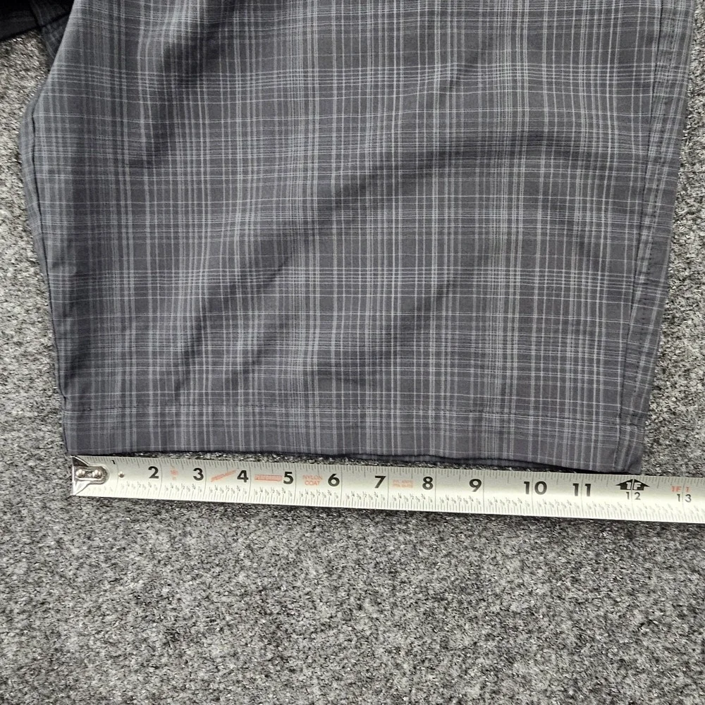 Bolle Golf Tech Shorts Mens 36 Black Gray Plaid Stretch Performance Flat Front